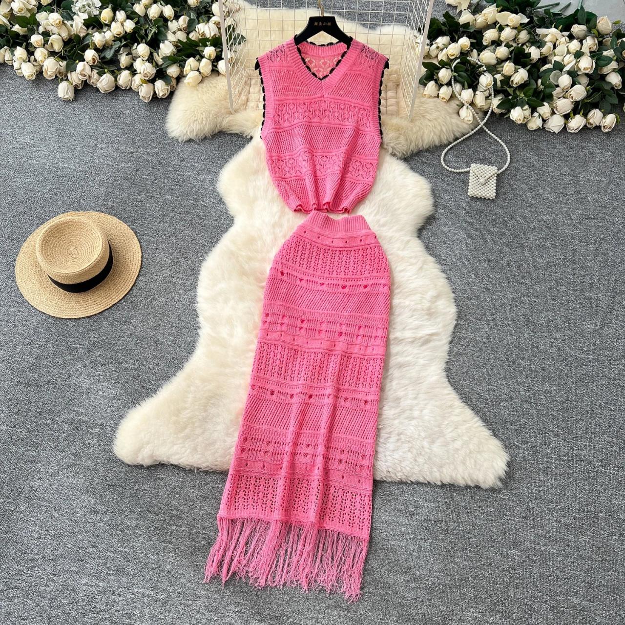 Sleeveless Pink Knit Dress With Fringe Accents